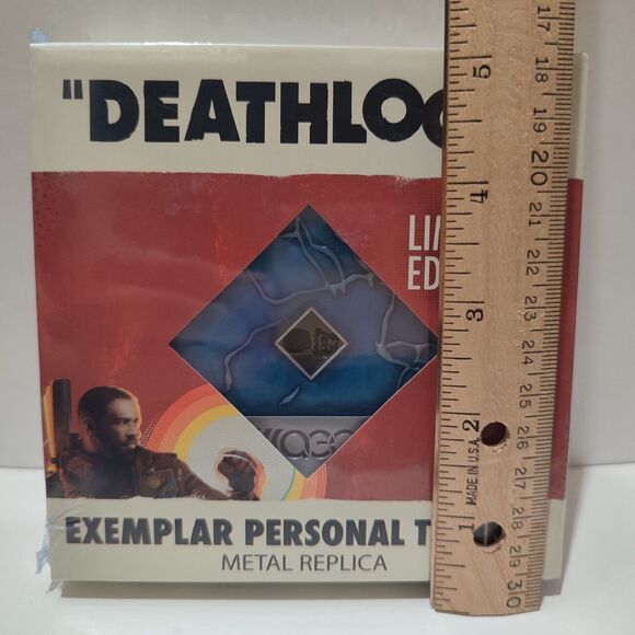 Deathloop Limited Edition Personal Trinket Medallion and Art Card Figurine - Picture 3 of 4